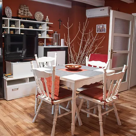 Nives Apartmán Lubenice