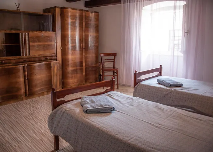 Nives Apartman *