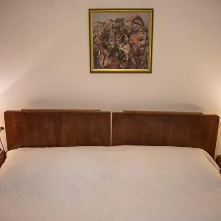 Apartman Nives *